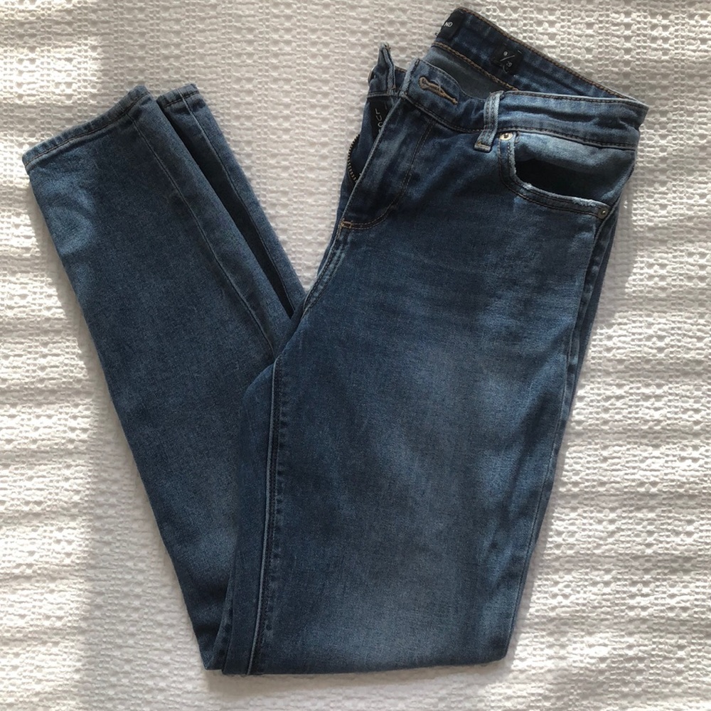 Lucky Brand Cropped Jeans